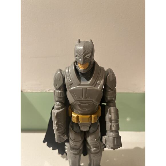 Armored Batman Collectible Action Figure Toy Mattel 2015 DPH37 DC Comics HH 12” - Picture 2 of 4